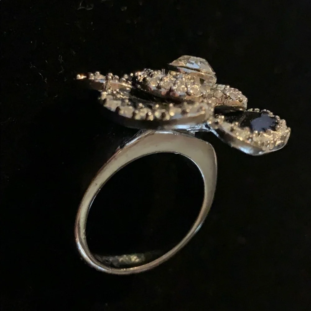 Lia Sophia Sz 9 Black, Silver, Rhinestone Ring